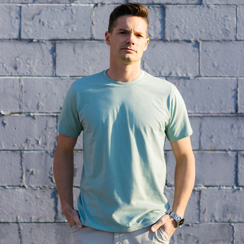 10200 The Aprés - Men's T-Shirt - Image 6